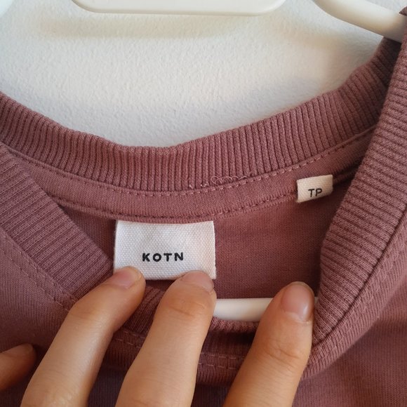 KOTN | Essential heavyweight cotton crewneck t-shirt in Dusty Rose pink. Size XS - Picture 2 of 4